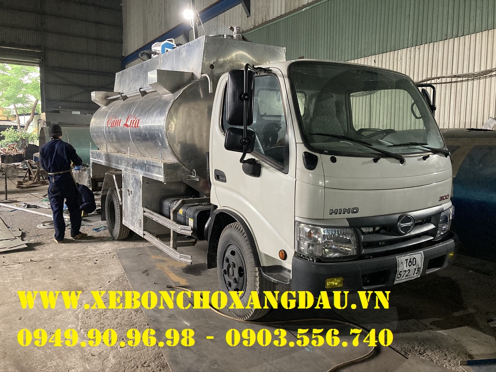 Xe bồn nhôm 7 khối Hino XZU342L đẹp xuất sắc đã trở lại.