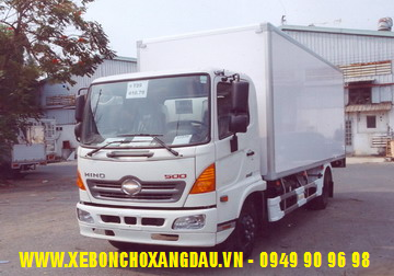 Xe tải Hino FC9JJTC 6T2 thùng bảo ôn 2022