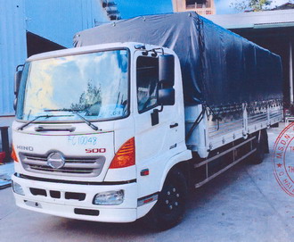 Xe tải Hino FC9JNTC thùng bạt siêu dài 7,3 mét