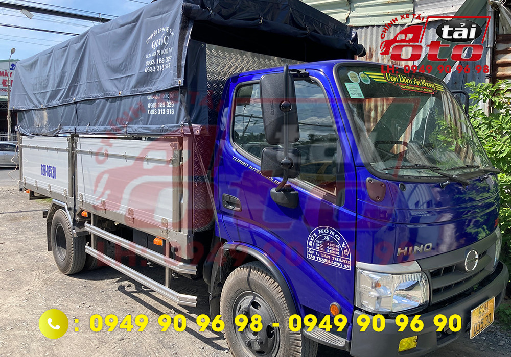 Bàn giao xe tải Hino XZU342L 5 tấn cho KH Bùi Hồng Vũ ở Long An