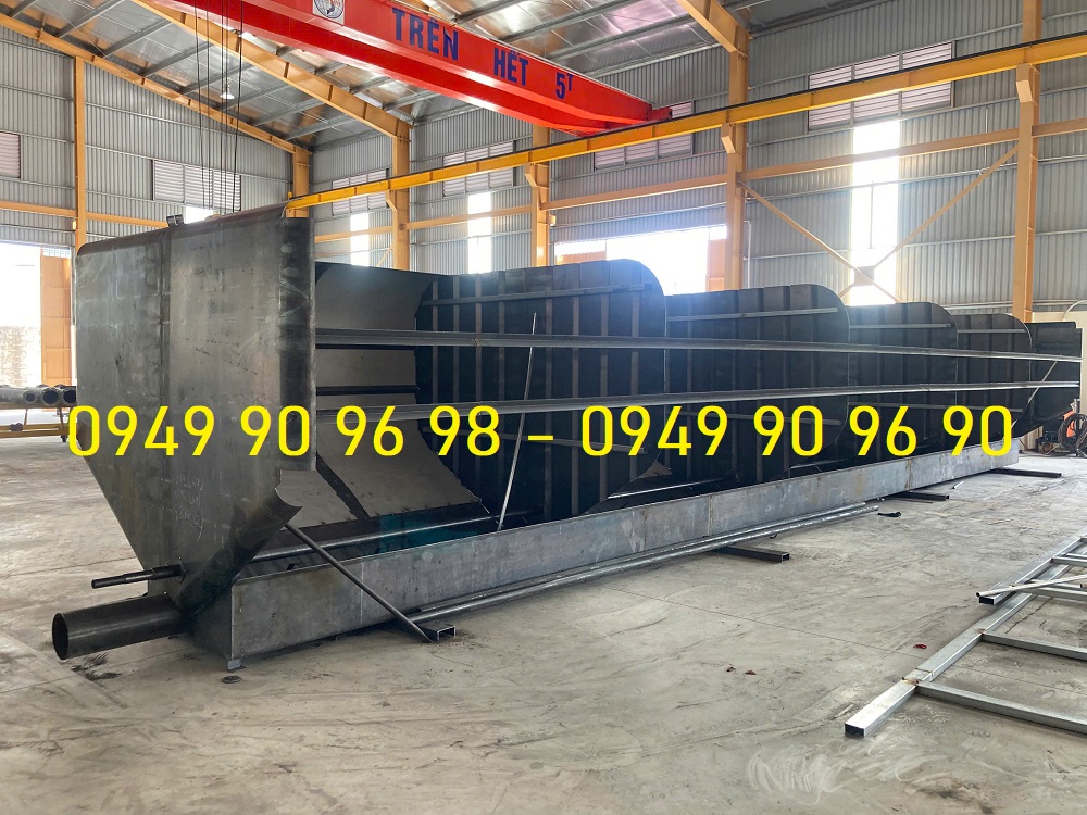 Hoán cải xe bồn chở cám Hyundai, giá xe bồn xitec UD Truck, cải tạo xe Dongfeng chở cám, hoán cải xe bồn chở thức ăn chăn nuôi JAC, Giá hoán cải xe bồn xitec chở cám, giá xe bồn chở cám 3 chân 15 tấn, giá bồn cám cải tạo, chi phí cải tạo xe chở thức ăn chăn nuôi