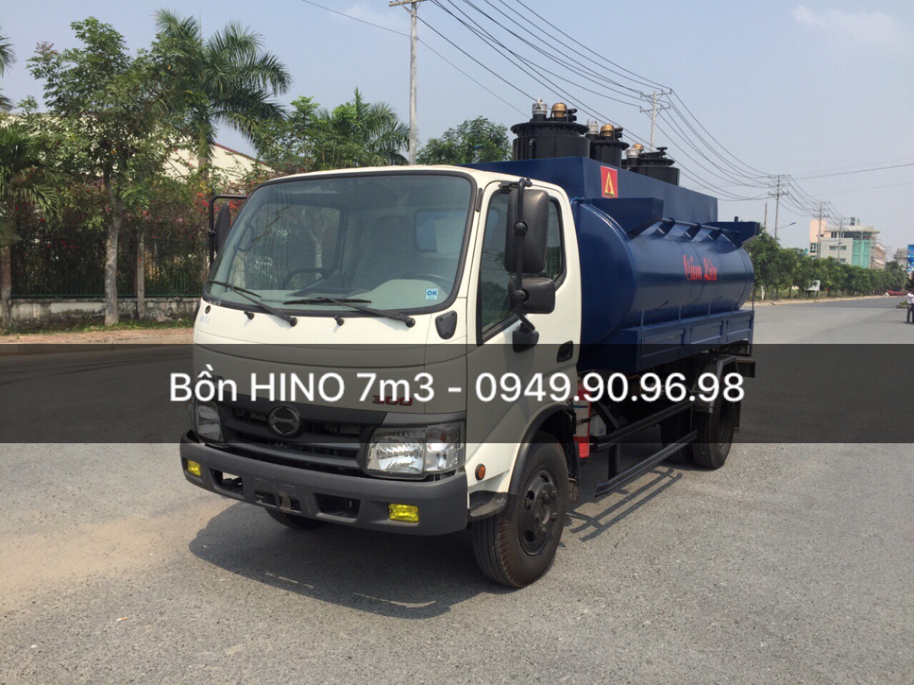 xe hino bon cho 7 khoi xang, xe cho xang dau, hino bon cho xang, xe bon hino WU342, xe hino WU342 cho xang, thông số kĩ thuật xe bồn hino WU342 chở xăng, giá xe bồn Hino WU342 chở xăng, Bồn 7 khối, bồn xăng 7 khối, bồn xăng dầu,  Hino WU342L 7 khối, xe bồn 7m3, Hino 7 khối, xe bồn Hino, Xe Hino bồn, Hino Dutro, Hino 300, Xe Dutro bồn, Hino xăng dầu, Xe bồn xăng dầu,  Xe bồn chở xăng dầu, Xe xitec, Xitec xăng dầu, Hino xitec chở xăng, Xitec 7 khối, Xitec 7 khối, Xe tải xitec 7 khối. Bồn Inox 7 khối, bồn Inox xăng dầu, Hino bồn Inox 7 khối,  Xe bồn Inox 7 khối, Xe Hino bồn Inox, Xe Dutro bồn Inox, Hino xăng dầu bồn inox, Xe bồn Inox xăng dầu, Xe xitec Inox, Xitec Inox chứa xăng dầu, Xitec Inox 6 khối