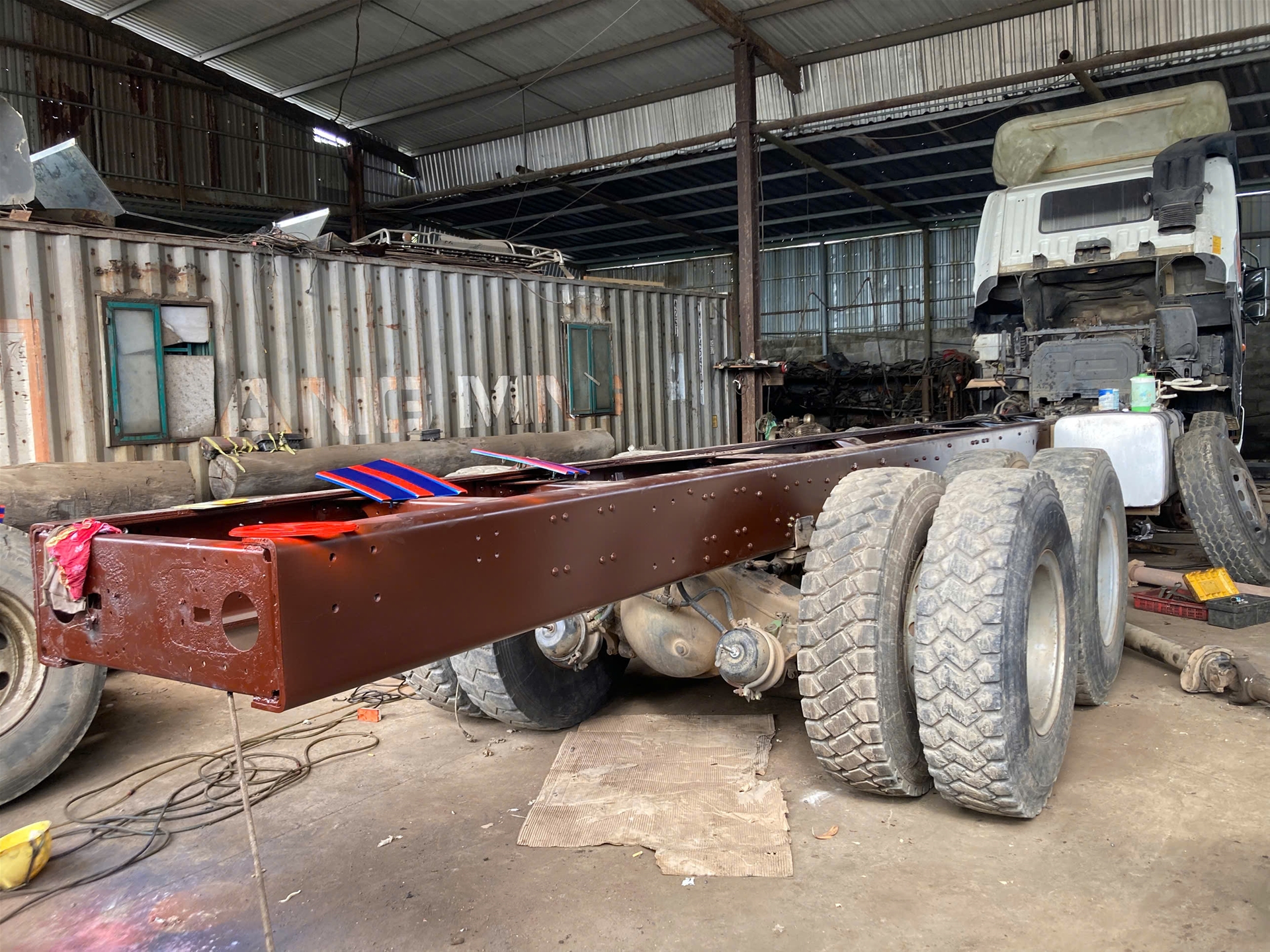 hoán cải xe cẩu giá rẻ, hoán cải xe cẩu trọn gói, cải tạo xe cẩu, cải tạo xe tải gắn cẩu, hoán cải xe tải gắn cẩu, chi phí hoán cải xe cẩu, phí hoán cải xe cẩu