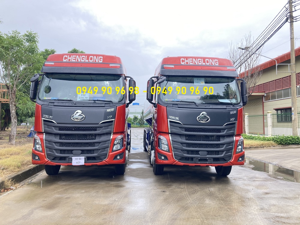 xe bồn chở cám Chenglong 5 chân, xe bồn Chenglong 5 chân 33 khối, xe bồn chở cám Chenglong H7, xe bồn chở cám dạng thổi, xe bồn chở cám 33 khối, xe Chenglong H7 chở cám, xe bồn chở cám khí nén, xe bồn chở thức ăn chăn nuôi, xe bồn cám Chenglong, xe bồn Chenglong H7 33m3, xe bồn chở cám 10x4, giá xe bồn chở cám Chenglong 5 chân, báo giá xe bồn Chenglong 33 khối, mua xe bồn chở cám Chenglong, đóng xe bồn chở cám Chenglong, sản xuất xe bồn chở cám, cải tạo xe bồn chở cám, thiết kế xe bồn chở cám, công ty đóng xe bồn chở cám, xưởng đóng xe bồn chở cám, xe bồn chở cám Nguyên Vĩ Auto.