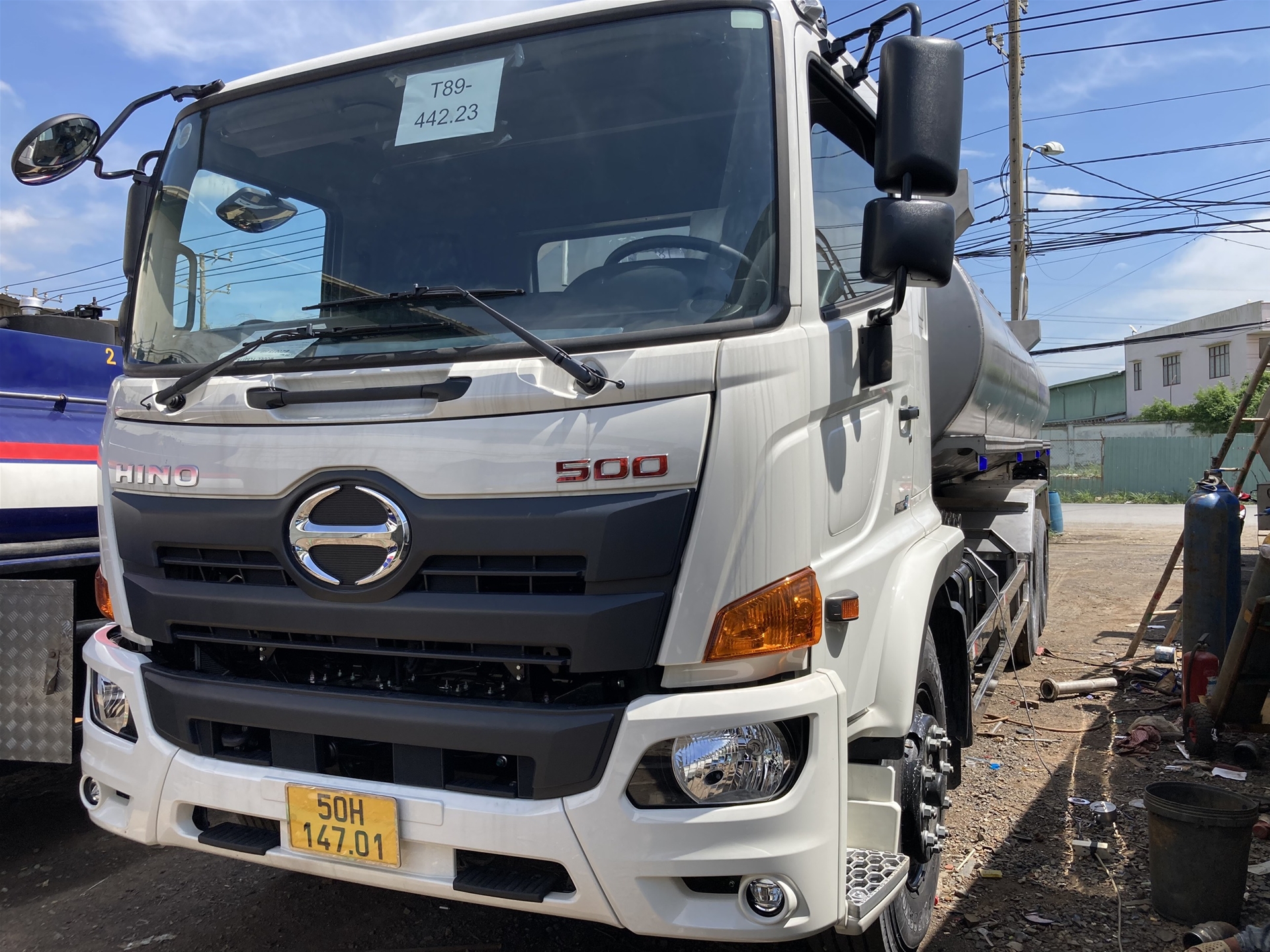 Bàn giao xe Hino bồn Inox304 20 khối cho Cty CP DV Logistics Thành Thành Công 